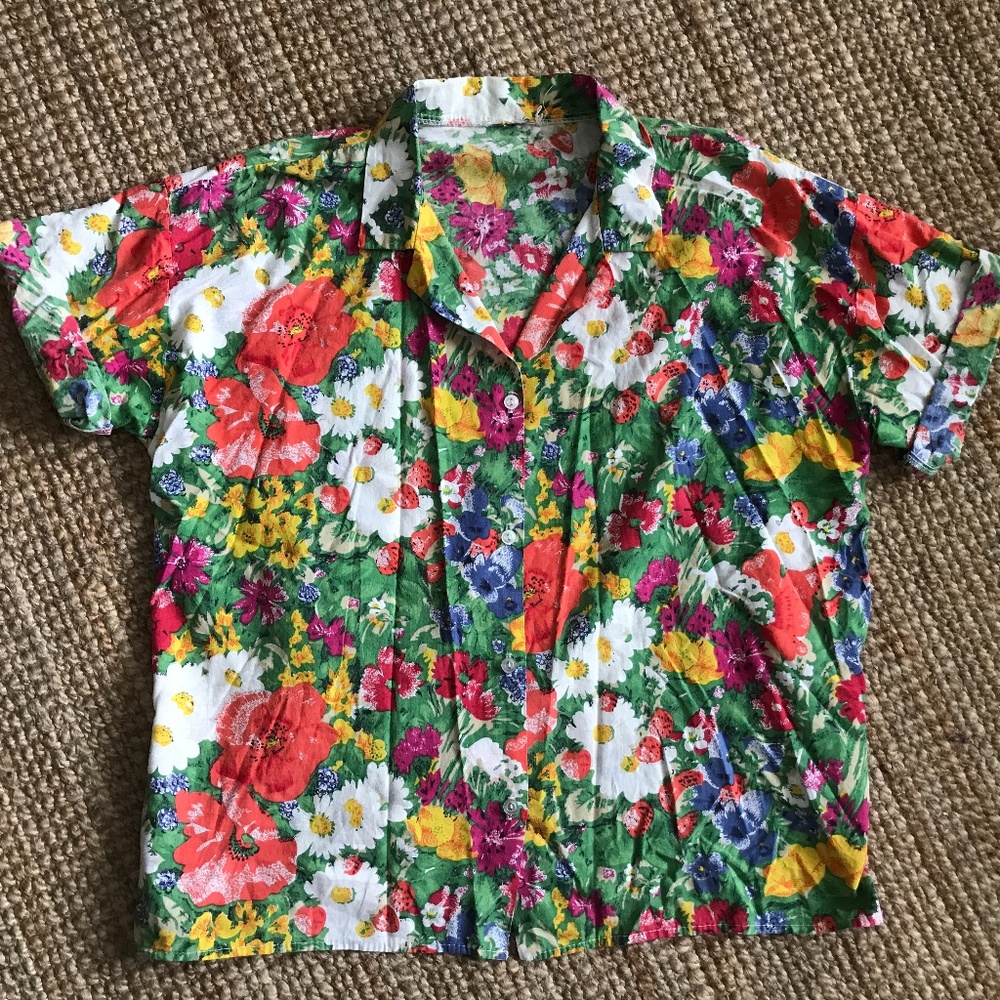 Fun Floral button Up